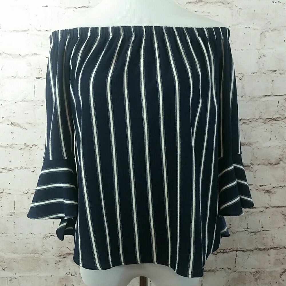 Anthropologie Mine woman's off the shoulder top